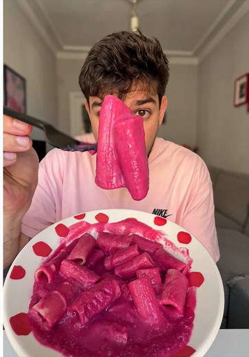 24H comiendo solo rosa: menú, recetas y reacciones