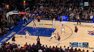 @divincenzo with his 9th 3-pointer of the game 🔥 🔥 🔥 @nyknicks highlights brought to you all season long by @infosys | MSG Networks