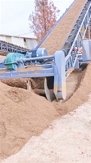 Advanced tool for moving soil #advancedtools #moving #soil #shorts