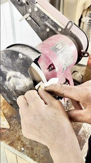 Bench grinder blade sharpening technique Good tools improve efficiency