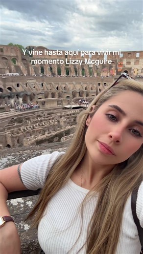 #girls #roma #lizzymcguire #coliseoromano