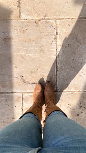 POV: my steps to Hoedown 🤠 Practice makes perfect, right? 😅 Want to see the full video (including bloopers)? 👀 #LineDancing #LineDance #beginnerlinedancing #linedancinguk #countrydance