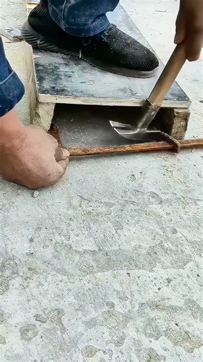 Old Carpenter's Trick to Repair Broken Wood Support!