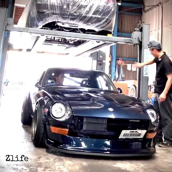 フェアレディS30Zの魅力と20年の旅