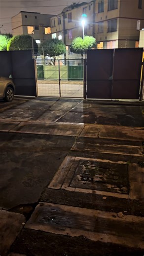 ¡Ese momento en el que te das cuenta que no tienes las llaves! 😱🗝️ #fyp #viral #humor #english