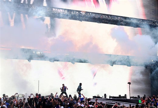 Former WWE Champion Makes Surprise AEW Debut