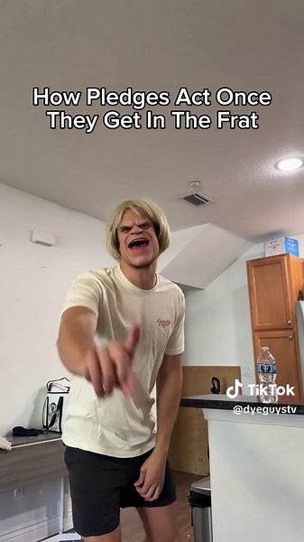 Only thing they do for the next 2 months is go to the bar and get bad grades #frat #college #skit