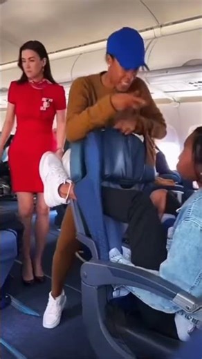 Airplane Argument Escalates QUICKLY 😳💥 #shorts #flight #drama