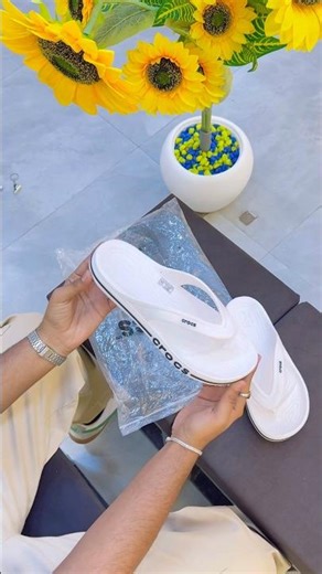 Crocs Bayaband Flip ₹1200/-