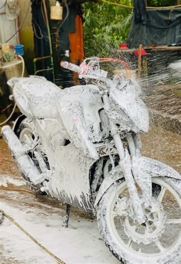 Bike Wash Video: Transform Your Ride!