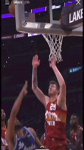 How to use the Power Finish 👀👇 The power finish allows you to bounce off defenders in the air. It also allows you to maintain your balance because you are creating contact as opposed to absorbing it. #HoopStudy #BallIsLife #BasketballTraining #FinishHim #NBA | HoopStudy