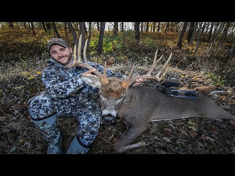 Titanic Deer - Bowhunting Whitetails 2019
