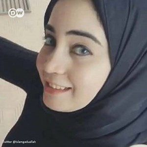 Rania Fahmy taught a man who sexually harassed her a lesson he will never forget! What would you do if you were harassed on the streets? (via شباب توك - DW) | DW Stories