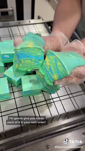 We made a new flavour, can you guess what it is? 😍 #marshmallows #candymaking #newflavour #howwemakeit #handmade #sweetsoftiktok