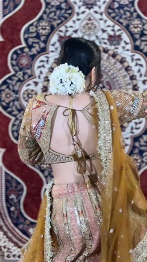 549K views · 86K reactions | Aaja Nachle李 . . . . . . . . . #aajanachle #90ssongslovers❤️✨ #90shindisongs #evergreensongs #bollywood #explorepage✨ #foryoupage #instagram #instafashion #instagood #instadaily #reelkarofeelkaro #reelsindia #reelindia❤️❤️ #dancevideo❤️ #viraldancevideo #love | Purvi Tripathi | Facebook