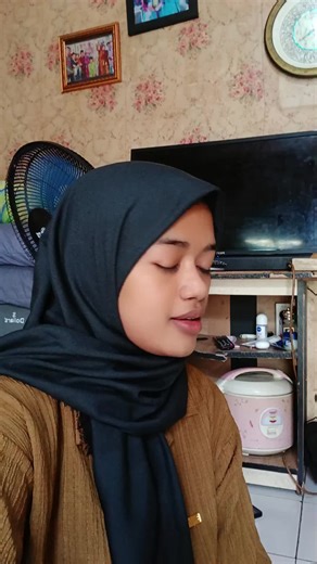 Neng Yuli (@neng.yuli707)’s videos with suara asli - Neng Yuli