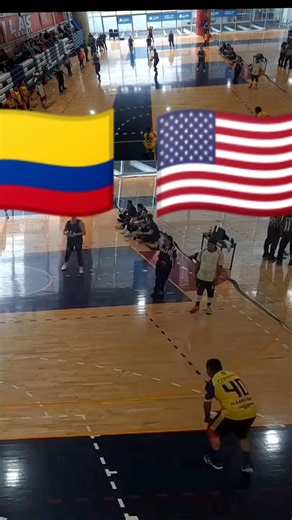 Dodgeball Colombia Oficial on Instagram: "3 catch 🇨🇴 👌🏻 #dodgeball #dodgeballcolombia #fyp #cloth #dodgeballhighlights"