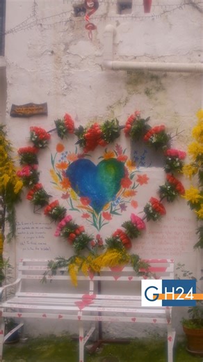 𝗦𝗮𝗻 𝗩𝗮𝗹𝗲𝗻𝘁𝗶𝗻𝗼 𝗻𝗲𝗹 𝗙𝗼𝘀𝘀𝗮𝘁𝗼 𝗱𝗲𝗹𝗹'𝗔𝗺𝗼𝗿𝗲 Nel cuore di Ischitella c’è un luogo dove il cuore e l'anima si emozionano sempre: il Fossato dell'amore . Oggi celebriamo la festa degli innamorati così, tra storia, fiori, passi lenti, in un luogo dove l’amore trova sempre la sua strada. Si ringrazia Antonio Caputo del Fossato dell'amore . #ischitella #sanvalentino2026 | Gazzetta H24