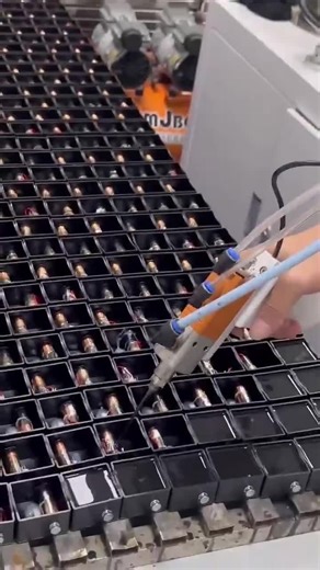 Epoxy pouring machine epoxy filling machine epoxy dispenser epoxy dispensing machine epoxy mixing machine epoxy dosing machine epoxy meter mix dispense system 2k epoxy doming machine