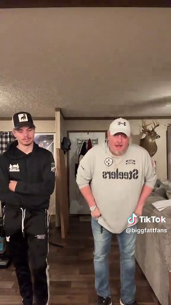 What are you doing challenge #biggfatt #comedy #foryoupage #comedyvideo #funny