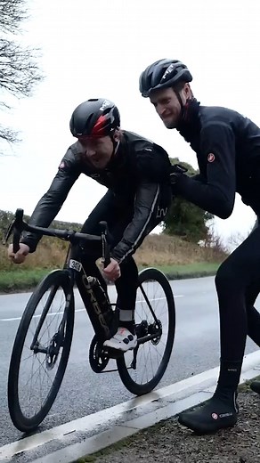 30K views · 127 reactions | 1KM World Record Attempt?! 勞 Jeffrey Hoogland set the blistering kilo record of 55.433 seconds on the track in October 2023 – but what would it take for a mere mortal, like us, to even get close to this record? Of course, we had to give it a go! Watch Conor and Hank’s full adventure over on our channel now   What Did We Have To Do To Break The 1km World Record? #GCN | Global Cycling Network | Facebook