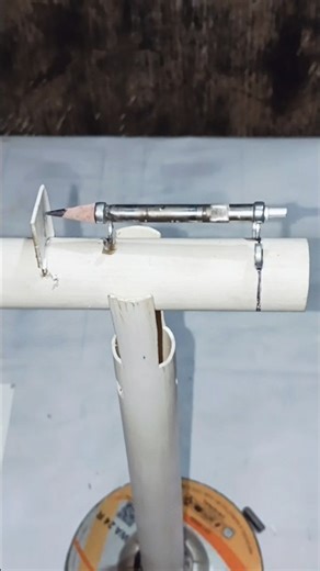 Magnets can stay in the air 🧲#magnet #scienceexperiment