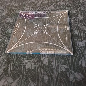 Suzanne Campion Cathedral Window Template (3.5in)