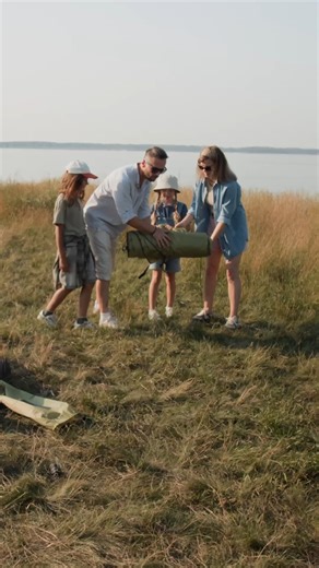  Kids want it easy, parents want a challenge? With Locus Map 4, you can plan routes for every skill level — so the whole family enjoys the day. ‍♂️‍♀️ Because the best trips are those where everyone’s smiling.  #LocusMap #LocusMap4 #FamilyHiking #AdventureTogether #ExploreMore #SummerOutdoors | Locus Map | Facebook