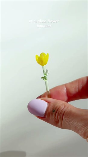 Mini glass flowers…✨🌷These are way too cute! #founditonamazon #amazonhome #springdecor #glassasmr