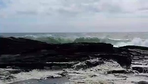 5 to 7 mts high breakers hammering the headland here at the Hook | Hook Lighthouse