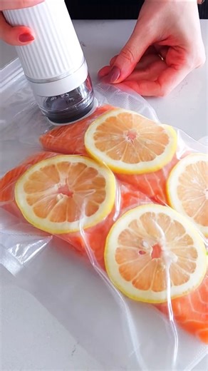 Stop Throwing Away Fresh Food ! Best Food Vacuum Sealer.