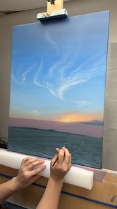 My commission queue will be opening very soon so GET ON MY MAILING LIST if you want to grab one of my commission slots! Here’s the commission I’m working on. The first layer of the water and the gondola mooring posts are in! Next I get to paint the sunset light as it spreads across the water. What a pleasure! 🤗 The reference photo for this commission was taken by my collector’s husband in Venice. It was one of the last trips she made with her mother, so it’s a beautiful way to remember her 🥰. 