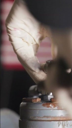 Hydraulic jobs made easy. 🚛 9913 13pc set tackles Weatherhead fittings in tight 90° spots.