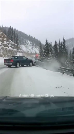 Semi Loses Control on Icy Mountain Curve, Trailer Slides Off Roadway #foryou #fail #accident