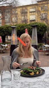 🔔 Are You Struggling with a Large Salad Plate? When your plate is oversized and loaded with salad ingredients, it can be tricky to reach pieces on the far side. Instead of constantly rotating your plate to get to what you want, try lifting the piece and bringing it closer to you.Another helpful tip: always start by eating food from the area of your plate closest to you. This creates space for when you need to shift items closer, making your dining experience smoother and more elegant.#etiquette