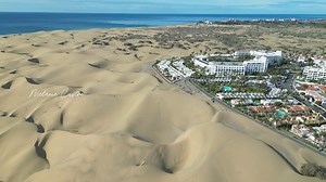 113K views · 10K reactions | Where the desert ️ meets the ocean  Maspalomas dunes, Gran Çanaria, Spain #drone #dronephotography #desert #spain #travel #europe #spanish #nature | Melanie Castro | Facebook
