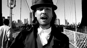 Hugo - 99 Problems - listen / Zikuvikuzi