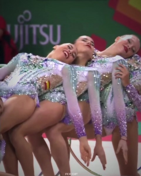 Spectacular Spanish Rhythmic Gymnastics Group Routine