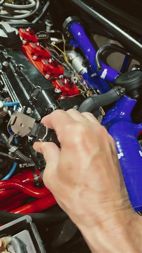 Whats the trick to get this unstuck? VW Audi connnector