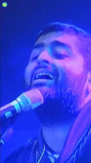 Main Tenu Samjhawan Ki 💖🥰 Arijit Singh Live Singing in Concert | Lyrics M1 #samjhawan #arijitsingh