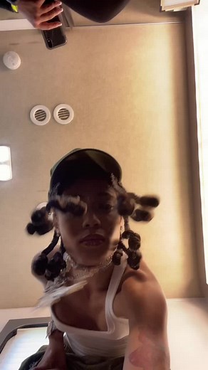 Coi (@coileray)’s videos with Attachments (feat. Coi Leray) - Pressa