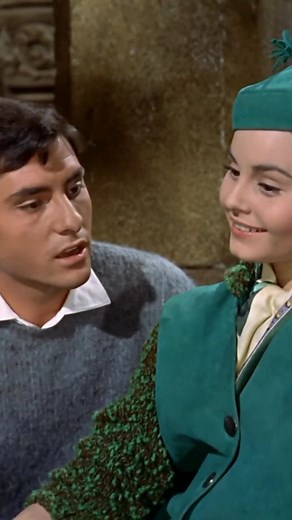 Una escena de #Canciondejuventud 🥰💓 #rociodurcal #1962 #60s #cinedebarrio #fyp #fypシ