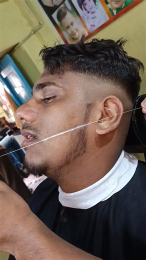 Beard Line Cutting Trick 😱 | Professional Beard Shape#viral #shorts