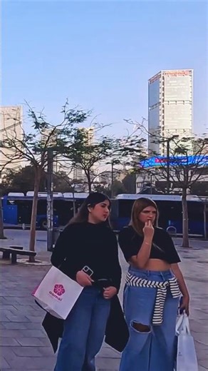 Tel Aviv - Azrieli Towers #walkinginisrael
