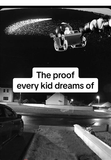 Keep the magic alive and catch Santa outside your house for the perfect Christmas morning surprise 🎅✨ #santacam #christmas #santa #christmasmagic #christmascountdown