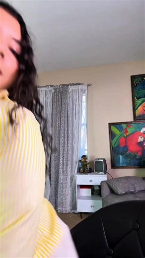 Dunia Santos on Instagram: "#FelixPartner Los que somos latinos sabemos lo que significa mandar dinero a casa. Es apoyo, es sacrificio, es amor a distancia. Con Félix Pago puedes enviar dinero fácil, rápido y seguro desde tu celular, sin filas ni complicaciones."