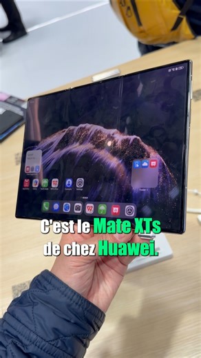 Un téléphone qui se plie en 3 ? Voici le Huawei Mate XTs qui passe de smartphone à tablette !