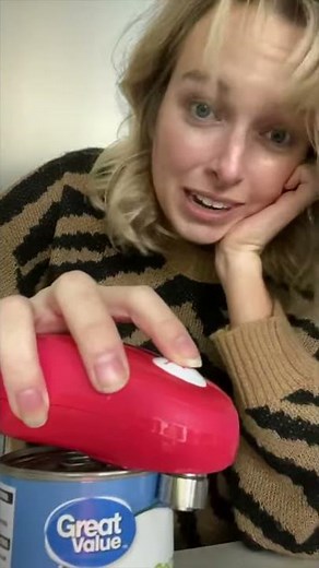 Kitchen Mama Electric One Touch Can Opener Review - Amazing! | Kitchen Mama Review by Maggie McGaugh