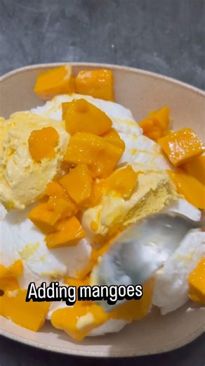 3-Ingredient Alphonso Mango Whipped Cream Ice Cream | Super Easy Summer Dessert 🥭🍦