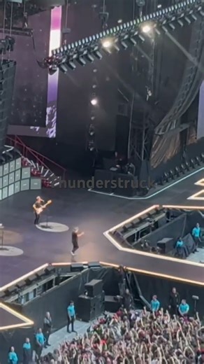 #AC/DC#concert #live #thunderstruck